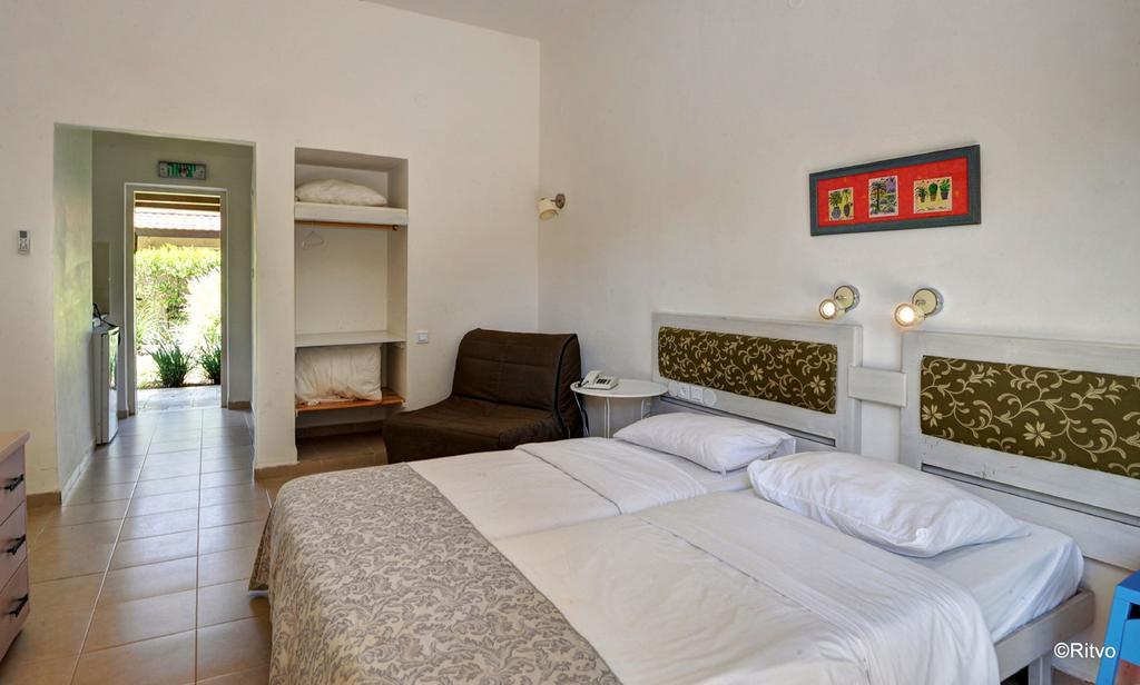 Ashdot Yaacov Ichud Kibbutz Country Lodging Dış mekan fotoğraf