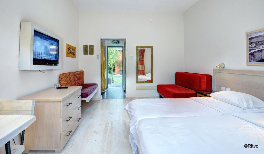 Ashdot Yaacov Ichud Kibbutz Country Lodging Dış mekan fotoğraf