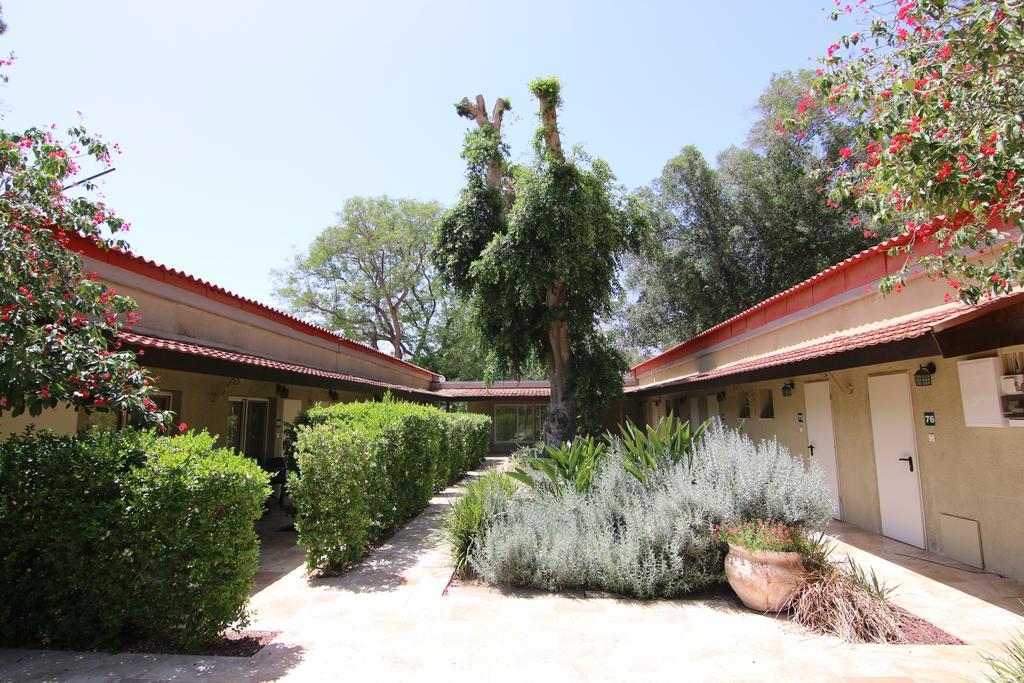 Ashdot Yaacov Ichud Kibbutz Country Lodging Dış mekan fotoğraf